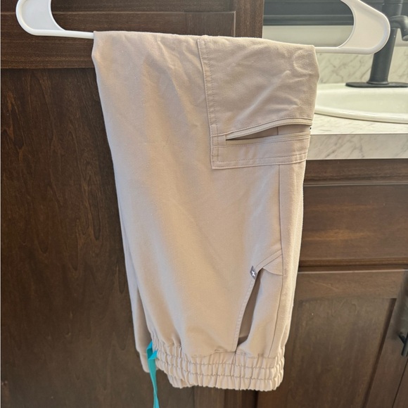 Figs Zamora jogger set - Picture 2 of 4